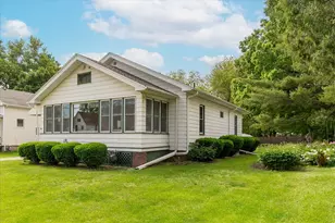 326 W Peru St, Princeton, IL 61356 - Photo 2
