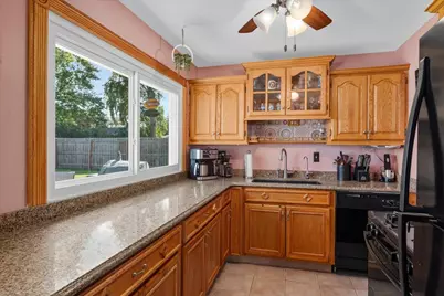 14 Hampton Road, Montgomery, IL 60538 - Photo 16