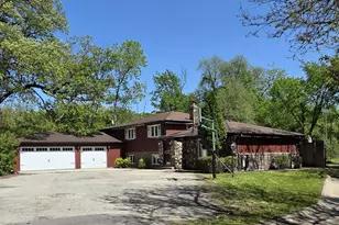 5787 N Clifford Ave, Chicago, IL 60646 - Photo 2