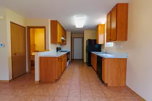 21537 Vesper St, Crest Hill, IL 60403 - Photo 8