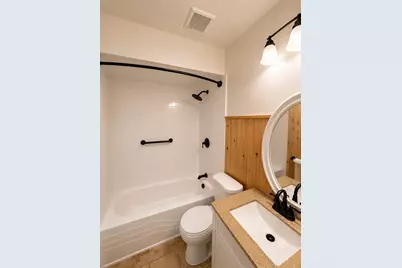 6670 S Brainard Avenue #204, Countryside, IL 60525 - Photo 8