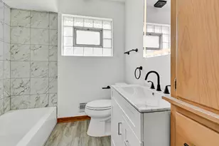8242 S Damen Ave, Chicago, IL 60620 - Photo 4
