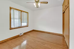 8242 S Damen Ave, Chicago, IL 60620 - Photo 6