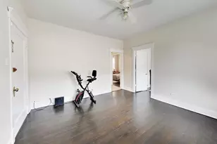 4822 W Hutchinson St, Chicago, IL 60641 - Photo 10