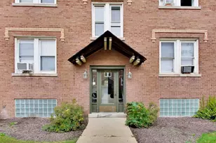 4822 W Hutchinson St, Chicago, IL 60641 - Photo 6