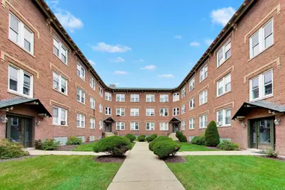4822 W Hutchinson Street #9B, Chicago, IL 60641 - Photo 8