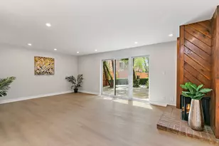 2013 Post Oak Pl, Schaumburg, IL 60173 - Photo 4