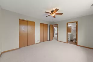 271 Copper Mountain Dr, Gilberts, IL 60136 - Photo 10