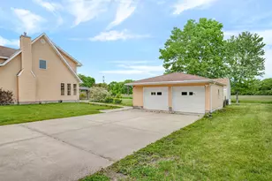 2730 Cemetery Rd, Morris, IL 60450 - Photo 30