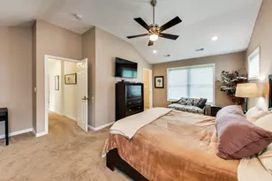 2115 Hitching Post Ln, Schaumburg, IL 60194 - Photo 18