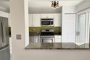 1561 E Baronet Ln, Palatine, IL 60074 - Photo 8