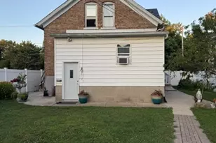 1315 N Broadway St, Joliet, IL 60435 - Photo 10