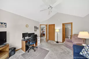 171 Canterbury Ct, Bloomingdale, IL 60108 - Photo 12
