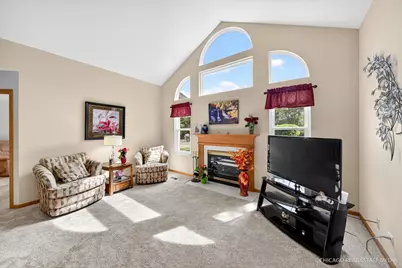 171 Canterbury Court #171, Bloomingdale, IL 60108 - Photo 4