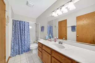171 Canterbury Ct, Bloomingdale, IL 60108 - Photo 14
