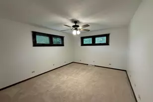 613 Fairlane Dr, Joliet, IL 60435 - Photo 14