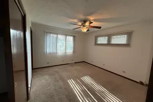 613 Fairlane Dr, Joliet, IL 60435 - Photo 12