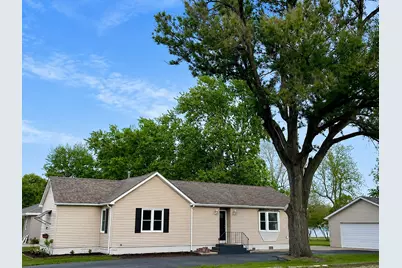 302 E Fine Street, Ashkum, IL 60911 - Photo 2