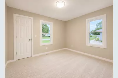 302 E Fine Street, Ashkum, IL 60911 - Photo 24