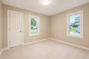 302 E Fine St, Ashkum, IL 60911 - Photo 24