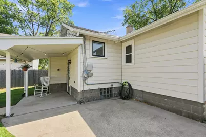 626 E Division Street, Lockport, IL 60441 - Photo 42