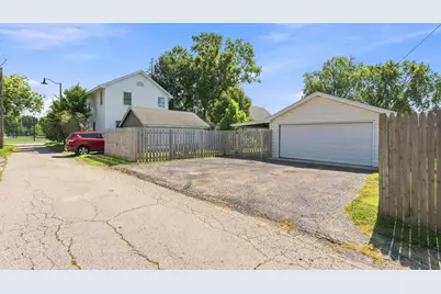 626 E Division Street, Lockport, IL 60441 - Photo 44