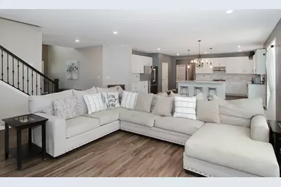 3617 Emerald Road, Elgin, IL 60124 - Photo 6