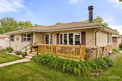356 E Prairie Avenue, Lombard, IL 60148 - Photo 1