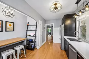 5643 N Campbell Ave, Chicago, IL 60659 - Photo 12
