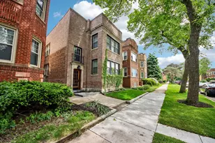 5643 N Campbell Ave, Chicago, IL 60659 - Photo 2