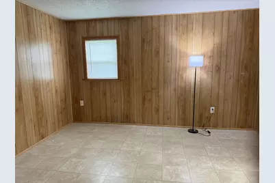 1165 Roselawn Drive, Paxton, IL 60957 - Photo 12