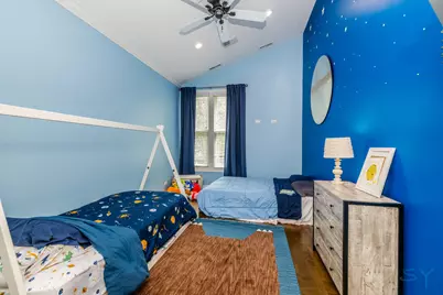 3238 N Pioneer Avenue, Chicago, IL 60634 - Photo 32