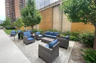 3950 N Lake Shore Dr, Chicago, IL 60613 - Photo 14