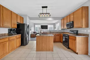 704 Camden Dr, Minooka, IL 60447 - Photo 16
