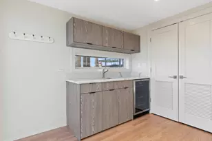 1356 W Walton St, Chicago, IL 60642 - Photo 28