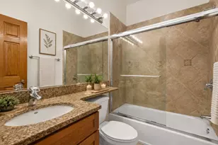 2538 W Flournoy St, Chicago, IL 60612 - Photo 10