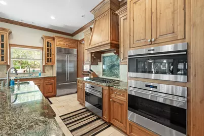 261 S Kenilworth Avenue, Glen Ellyn, IL 60137 - Photo 8