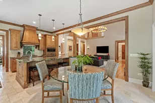 261 S Kenilworth Ave, Glen Ellyn, IL 60137 - Photo 12