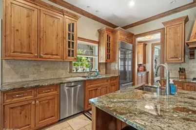 261 S Kenilworth Avenue, Glen Ellyn, IL 60137 - Photo 10