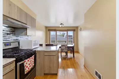 9324 S Thomas Avenue, Bridgeview, IL 60455 - Photo 10