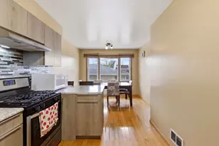 9324 S Thomas Ave, Bridgeview, IL 60455 - Photo 10