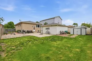 9324 S Thomas Ave, Bridgeview, IL 60455 - Photo 32