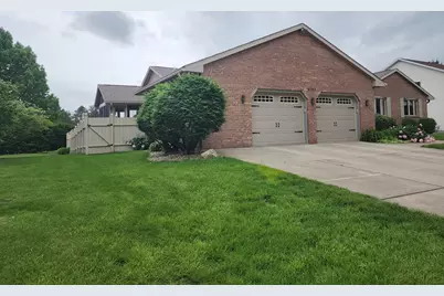 2707 Foxridge Run, Bloomington, IL 61704 - Photo 2