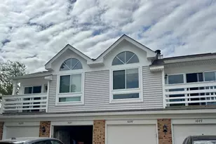 1077 Courtland Dr, Buffalo Grove, IL 60089 - Photo 1