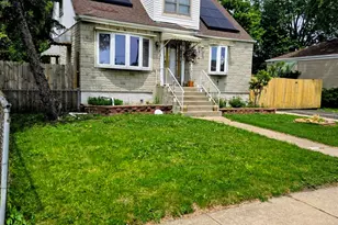 6240 W 87th St, Burbank, IL 60459 - Photo 2