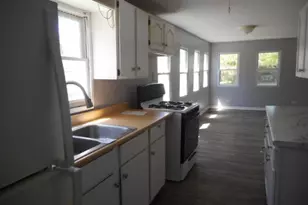 121 Lakewood Ave, Crystal Lake, IL 60014 - Photo 8