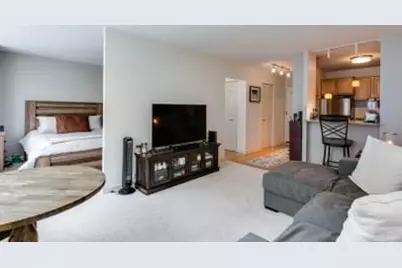 2800 N Lake Shore Drive #813, Chicago, IL 60657 - Photo 4