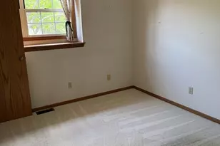 223 Williamsburg Ct, Montgomery, IL 60538 - Photo 4