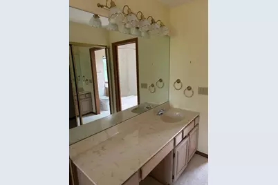 223 Williamsburg Court, Montgomery, IL 60538 - Photo 10