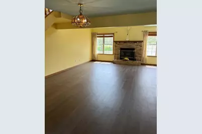 223 Williamsburg Court, Montgomery, IL 60538 - Photo 20